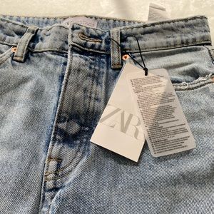 Zara light wash jeans